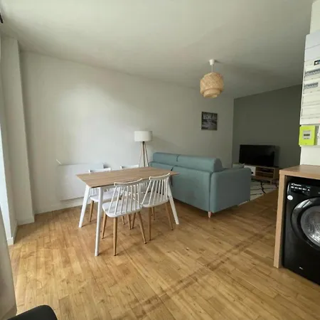 Superbe T2 Neuf Centre Wifi Terrasse Netflix * Périgueux